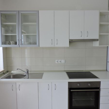 Apartment Antun - Adriatic Coast Retreat 블라체 외부 사진
