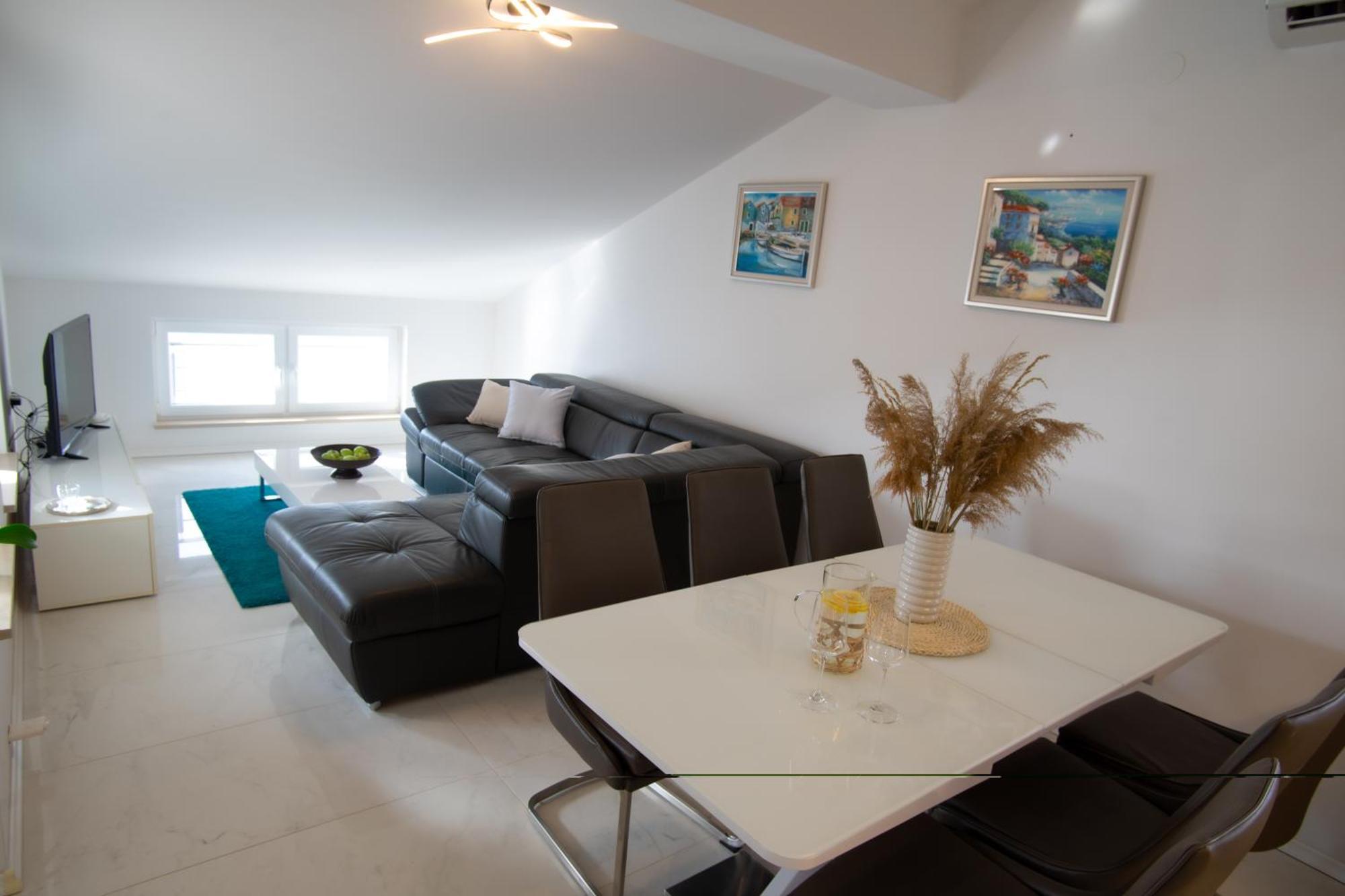 Apartment Antun - Adriatic Coast Retreat 블라체 객실 사진
