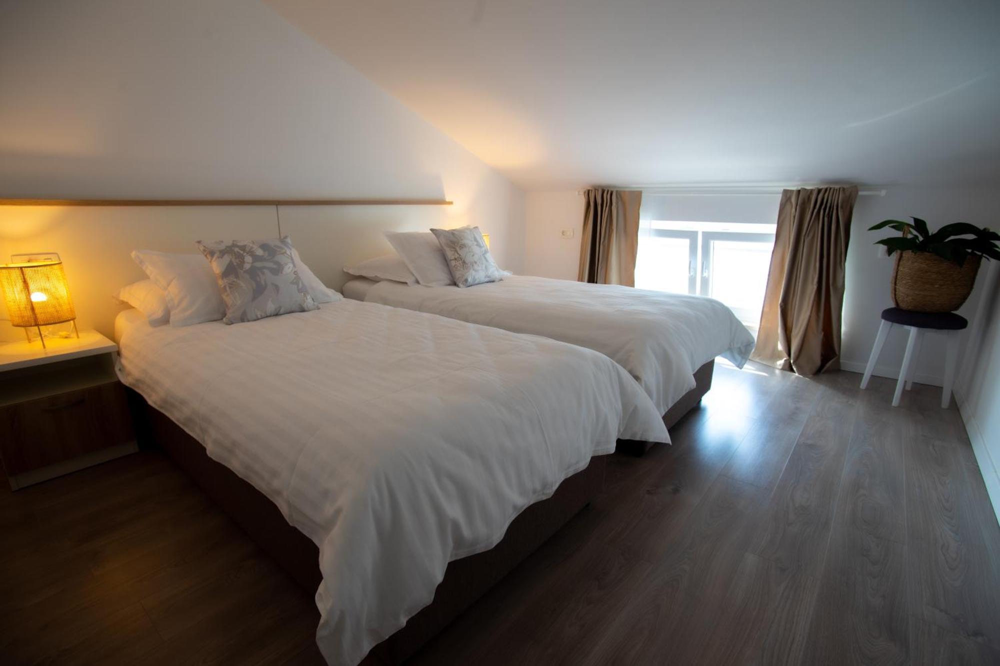Apartment Antun - Adriatic Coast Retreat 블라체 객실 사진