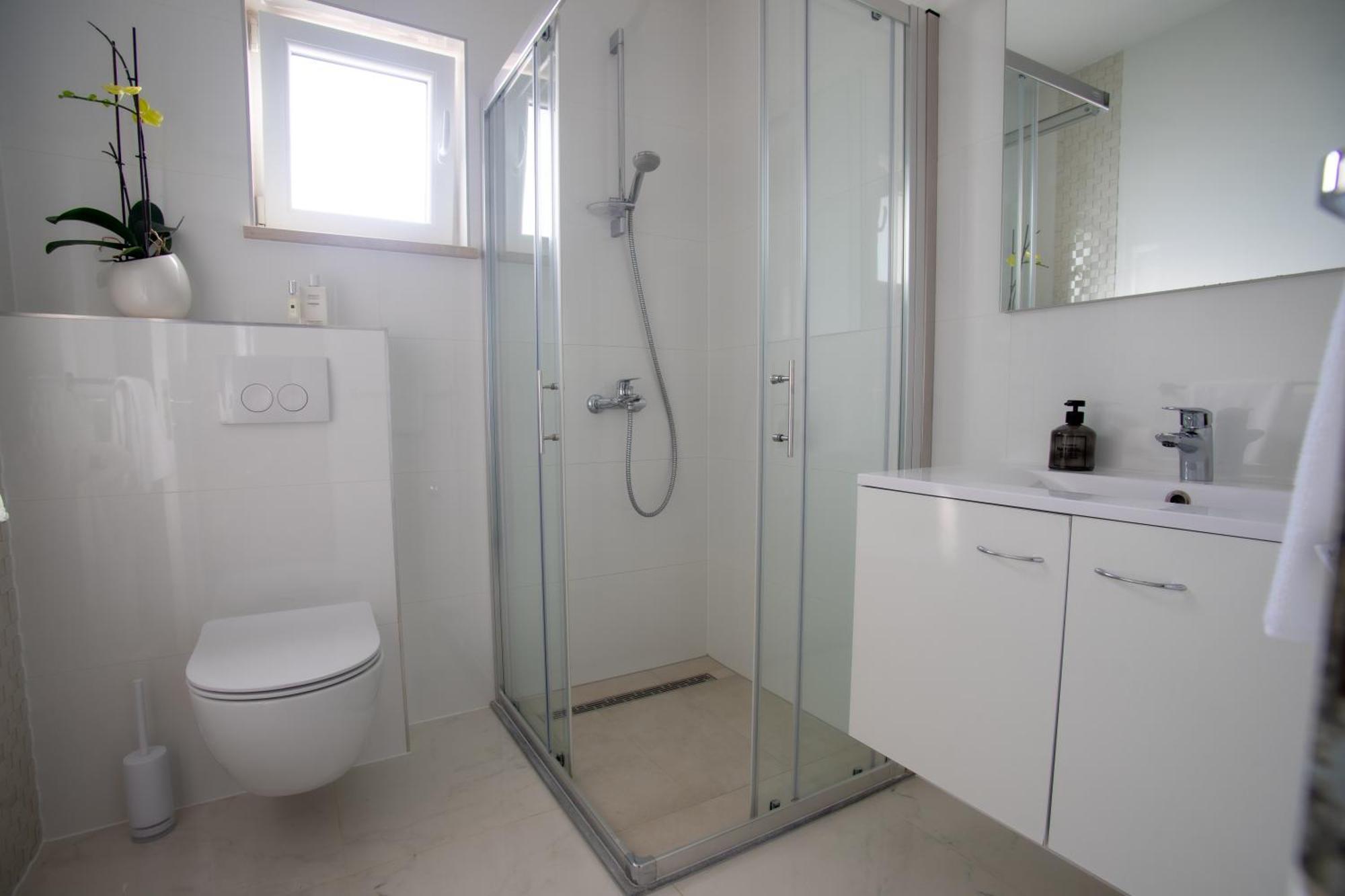 Apartment Antun - Adriatic Coast Retreat 블라체 객실 사진