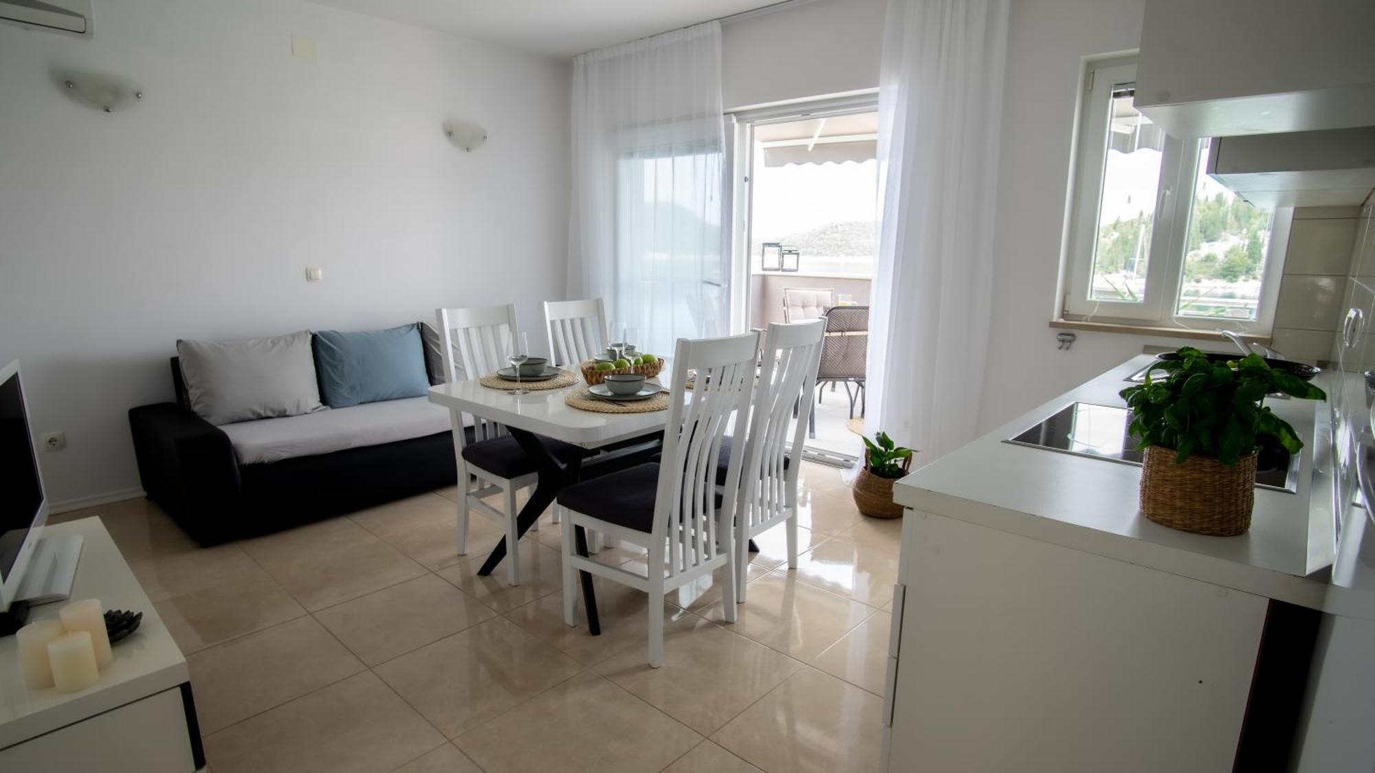Apartment Antun - Adriatic Coast Retreat 블라체 객실 사진