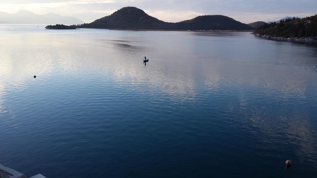 Apartment Antun - Adriatic Coast Retreat 블라체 객실 사진